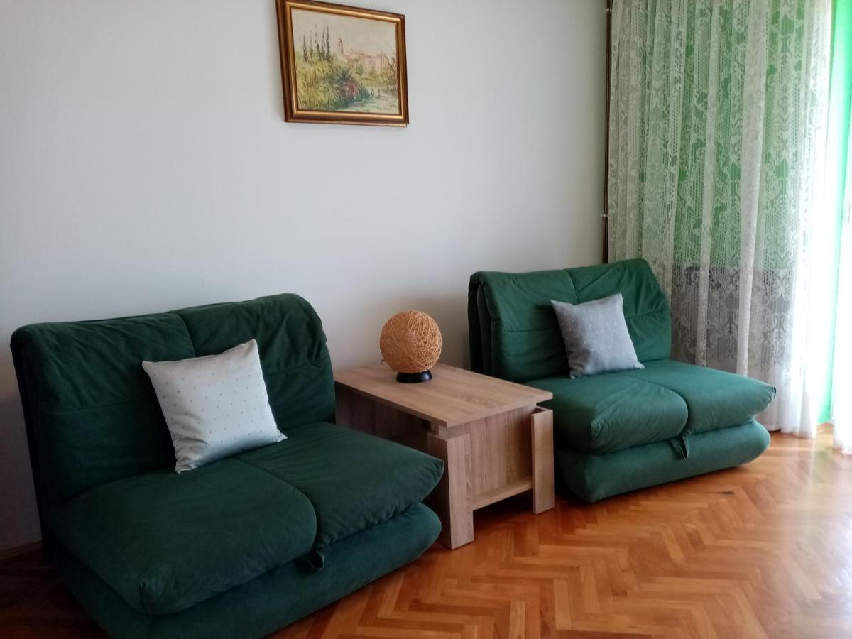 Apartman Violeta ロヴラン エクステリア 写真